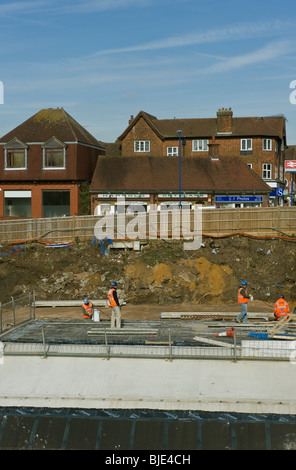 Il vecchio edificio e costruzione sito di Tesco a Gerrards Cross Bucks REGNO UNITO Foto Stock