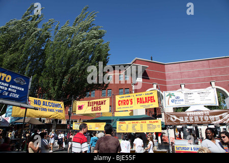 Portland Oregon grattacieli Skidmore Mercato e Festival della Comunità Foto Stock