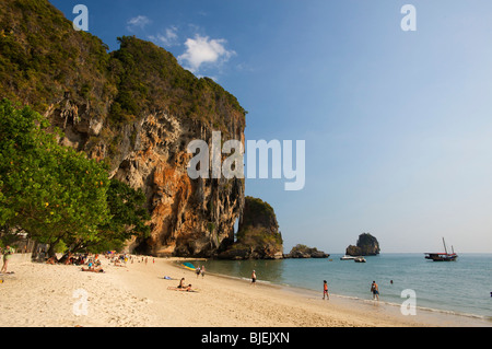 Il Porto di Laem Phra Nang Beach, Krabi, Thailandia Foto Stock