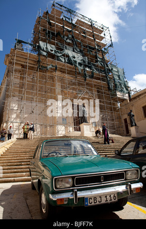 Hillman Hunter nella cittadella di Victoria a Gozo Malta Foto Stock