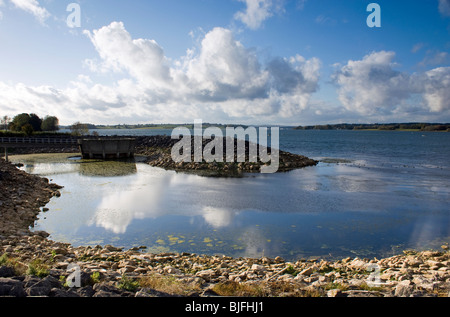 Rutland acqua vicino a Oakham in Leicestershire Foto Stock