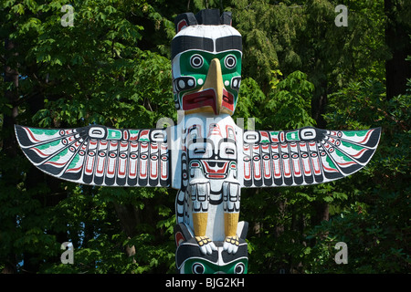 Inuit totem pole di Stanley Park, Vancouver, British Columbia Foto Stock
