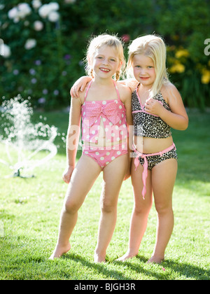 Costume da bagno bambina immagini e fotografie stock ad alta risoluzione -  Alamy