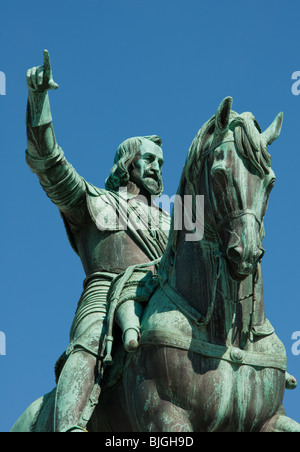 Massimiliano Giuseppe, duca di Baviera, Wittelsbacher Platz, Monaco di Baviera, Germania Foto Stock