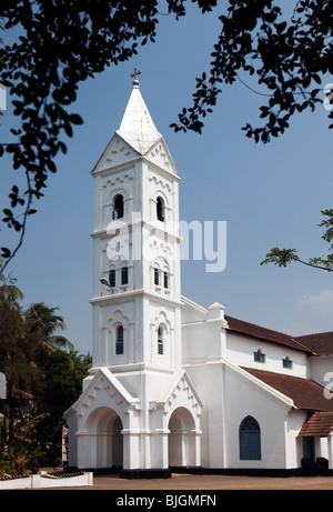 India Kerala, Calicut, Kozhikode, Bank Road, Chiesa dell India del Sud con unica architettura Euro-Keralan Foto Stock