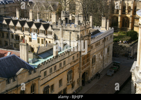 Brasenose College di Oxford University Oxford, Oxfordshire, Regno Unito. Vista dalla chiesa di Santa Maria a Torre. Foto Stock