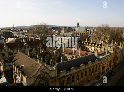 Brasenose College, Exeter College e la cappella dell'Università di Oxford, Oxford, Oxfordshire, Regno Unito. Vista dalla chiesa di Santa Maria a Torre. Foto Stock