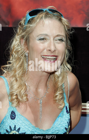 CAROLINE GOODALL principessa Diaries 2 MONDO PREM DISNEY DOWNTOWN LOS ANGELES STATI UNITI D'AMERICA 07 Agosto 2004 Foto Stock