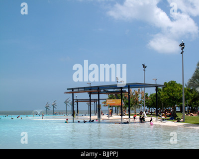 Piscina laguna sulla Cairns Esplanade in Australia Foto Stock