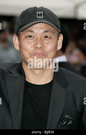 KIM KI-DUK 61ST VENICE FILM FESTIVAL AWAR 61ST VENICE FILM FESTIVAL AWARDS GALA GRAN TEATRO LA FENICE, 11 Settembre 2004 Foto Stock