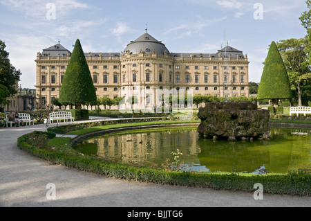 Residenza di Würzburg visto dall'Hofgarten, Germania, Foto Stock