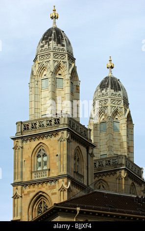 Twin towers, Grossmuenster, grande Minster di Zurigo, Svizzera, Europa Foto Stock