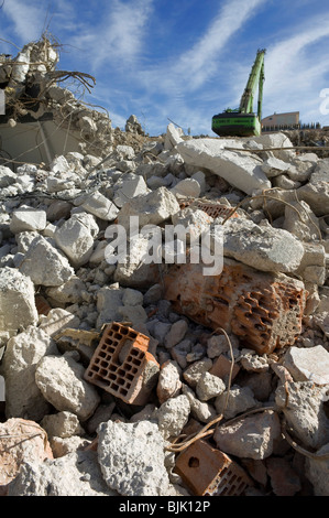 Le rovine della demolizione di un edificio dell'ufficio postale, Angererstrasse 9, crisi economica, Monaco di Baviera, Germania, Europa Foto Stock