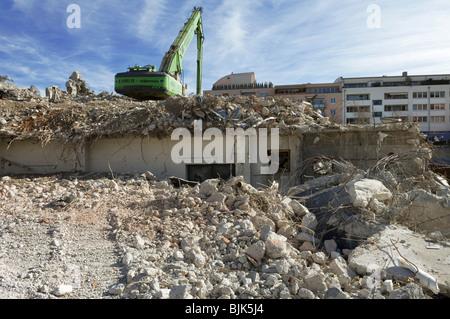 Le rovine della demolizione di un edificio dell'ufficio postale, Angererstrasse 9, crisi economica, Monaco di Baviera, Germania, Europa Foto Stock