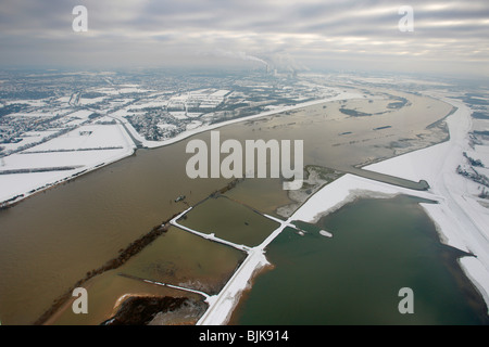 Vista aerea, Emscher estuario, Reno inondazioni, neve Emscher fiume Emscher corso, Dinslaken, Renania settentrionale-Vestfalia, Germania, UE Foto Stock