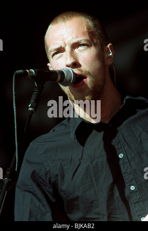 CHRIS MARTIN T NEL PARCO 2001 KINROSS SCOZIA 08 Luglio 2001 Foto Stock