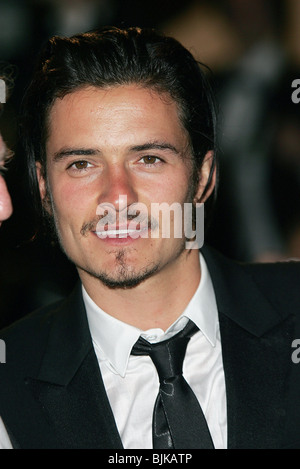 ORLANDO BLOOM CANNES FILM FESTIVAL 2004 a CANNES Francia 14 Maggio 2004 Foto Stock