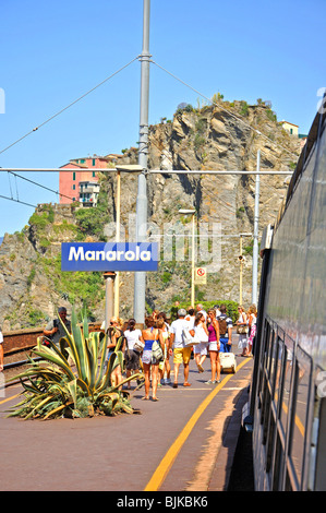 Manarola stazione ferroviaria Cinque Terre Italia Foto Stock