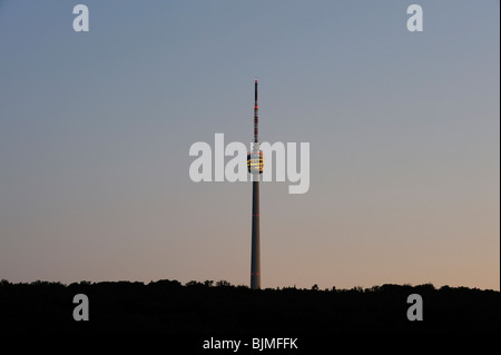 Fernsehturm Stuttgart, la torre della televisione di Stoccarda, Baden-Wuerttemberg, Germania, Europa Foto Stock