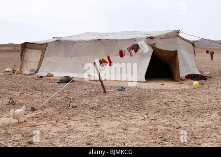 Tenda beduina nel deserto siriano. Foto Stock