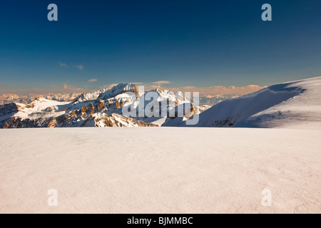 Vista verso la montagna Sichelkamm in inverno, Toggenburgo, Churfirsten, Svizzera, Europa Foto Stock