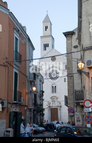 Italien, Apulien, Bari, Altstadt mit Kathedrale | Italia, Puglia, Bari, città vecchia e la cattedrale Foto Stock