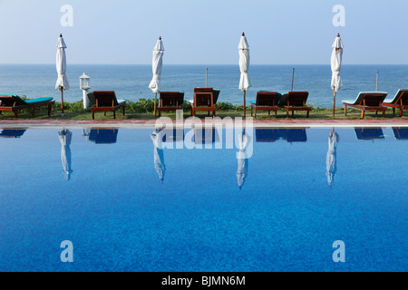 Piscina, Betsaida eremo vicino a Kovalam, Kerala, India meridionale, India, Asia Foto Stock