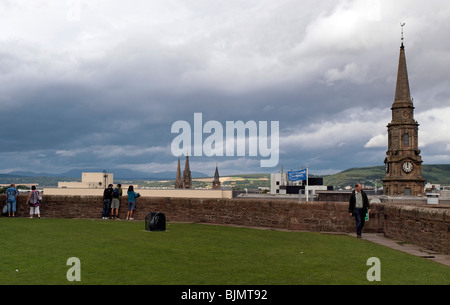 Vista dal castello di Inverness nelle Highlands Foto Stock