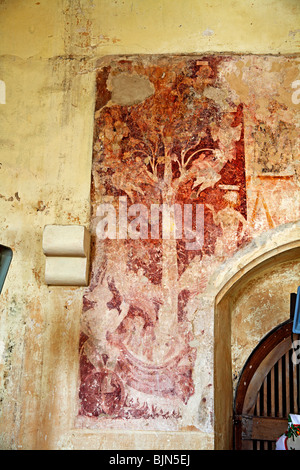 Muro medievale dipinti raffiguranti la struttura ad albero dei sette peccati capitali, Chiesa di Tutti i Santi, Crostwight, Norfolk Foto Stock