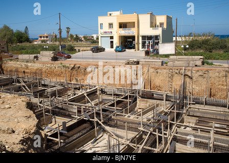 Nuova costruzione di fondazioni in calcestruzzo Foto Stock