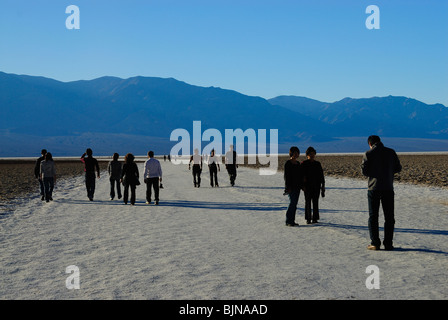 Vista panoramica di Badwater nella Valle della Morte, lo stato della California Foto Stock