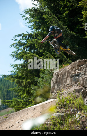 Mountain Bike nel mondo famoso Whistler Bike Park Foto Stock