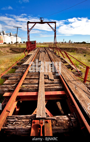 Wallaroo Silos per il grano e la vecchia stazione girare intorno Foto Stock