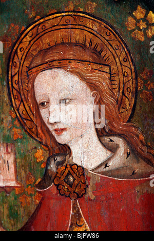Dipinto di Rood schermo raffigurante Santa Barbara, San Michele e Tutti gli Angeli Chiesa, Barton Turf, Norfolk Foto Stock