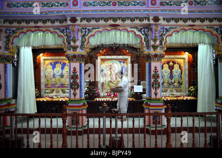 All'interno del Shree della frizione Satsang tempio di Swaminarayan Mombasa Foto Stock