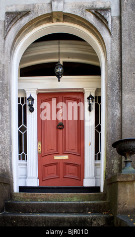 Rosso porta anteriore Savannah in Georgia Foto Stock