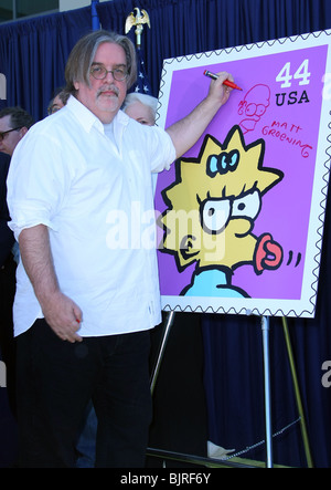 MATT GROENING PRIMO GIORNO DI RILASCIO DI THE SIMPSONS TIMBRI US Postal Service CENTURY CITY LOS ANGELES CA USA 07 Maggio 2009 Foto Stock