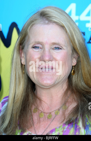 NANCY CARTWRIGHT PRIMO GIORNO DI RILASCIO DI THE SIMPSONS TIMBRI US Postal Service CENTURY CITY LOS ANGELES CA USA 07 Maggio 2009 Foto Stock