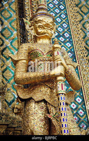 Statua di guardia del Palazzo Reale di Bangkok in Thailandia Foto Stock