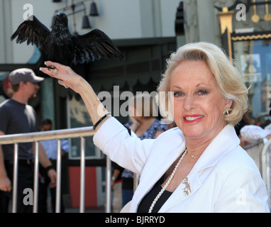 TIPPI HEDREN signora Madame Tussaud HOLLYWOOD PRE-APERTURA scoprimento di Alfred Hitchcock HOLLYWOOD Los Angeles CA USA 01 Luglio 2009 Foto Stock