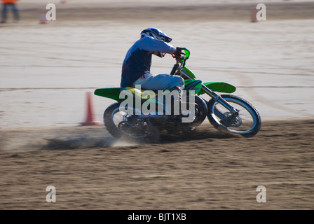 Moto Racing di sabbia sulla spiaggia di Mablethorpe, Lincolnshire, England, Regno Unito Foto Stock