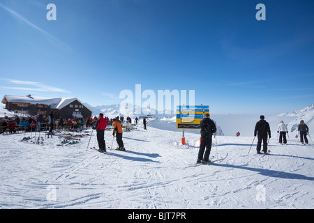 Ulmer Hutte Ristorante di montagna in St San Anton am Arlberg in inverno la neve Alpi austriache Austria Europa Foto Stock