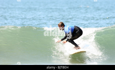 DAVID CHOKACHI PROGETTO SALVARE IL NOSTRO SURF 1ST annuale SURFATHON CELEBRITÀ CONCORSO SURF SANTA MONICA LOS ANGELES CA USA 05 Aprile Foto Stock