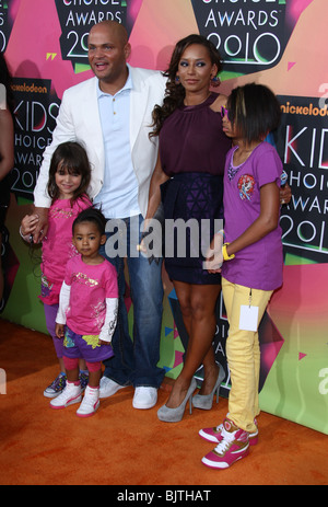 STEPHEN BELAFONTE ANGELO MEL B PHOENIX VALUTAZIONE NICKELODEON KIDS CHOICE AWARDS 2010 LOS ANGELES CA USA 27 Marzo 2010 Foto Stock