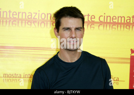 TOM CRUISE PHOTOCALL collaterale Lido Venezia Italia 03 Settembre 2004 Foto Stock