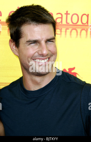 TOM CRUISE PHOTOCALL collaterale Lido Venezia Italia 03 Settembre 2004 Foto Stock