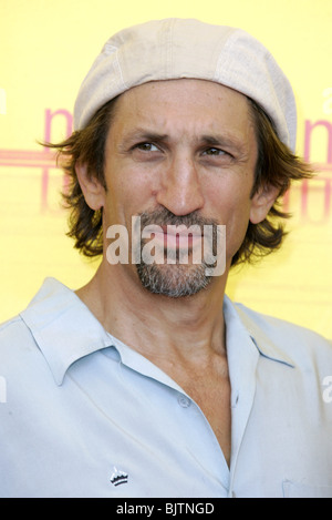 RICHARD EDSON TERRA DELL'ABBONDANZA PHOTOCALL 61ST FESTIVAL DEL CINEMA DI VENEZIA LIDO VENEZIA ITALIA 09 Settembre 2004 Foto Stock