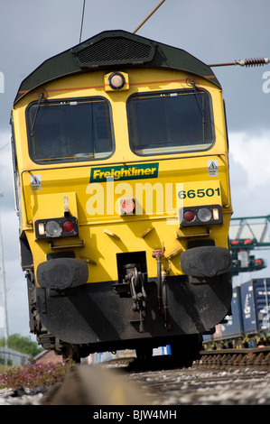 Classe 66 merci diesel locomotiva freightliner livrea. Foto Stock