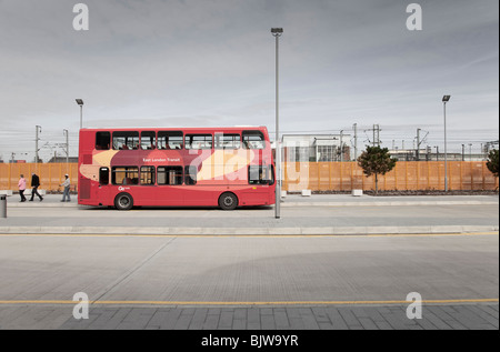 Il nuovo Dagenham Dock stazione Bus East London il transito Foto Stock