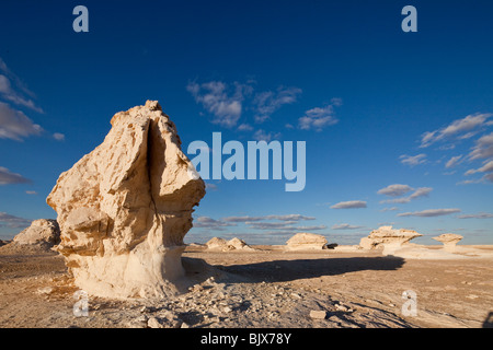 Chalk formazioni rocciose nel deserto bianco, Farafra oasis, Egitto Foto Stock